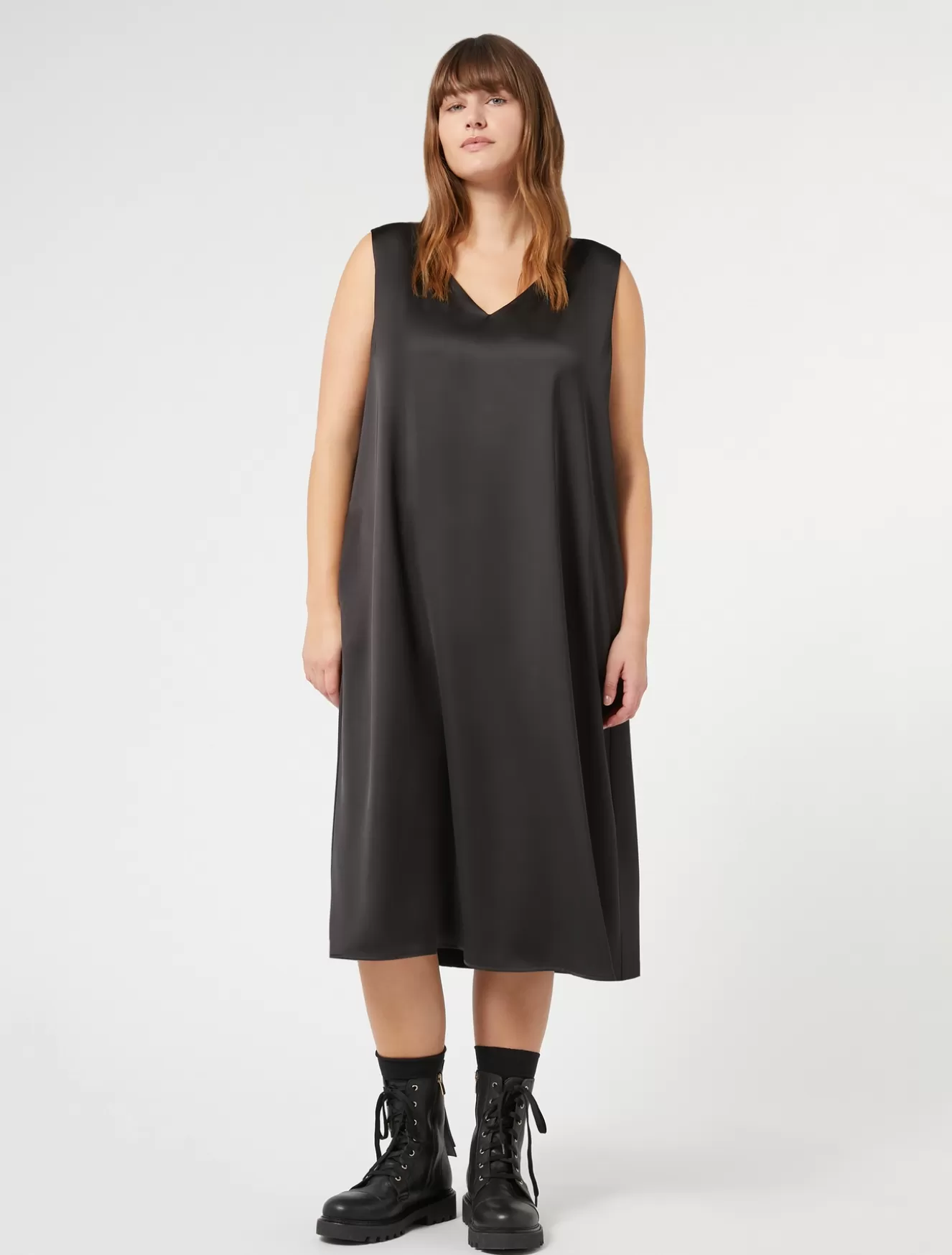 Kleider<Marina Rinaldi Kleid aus fließendem Satin SCHWARZ