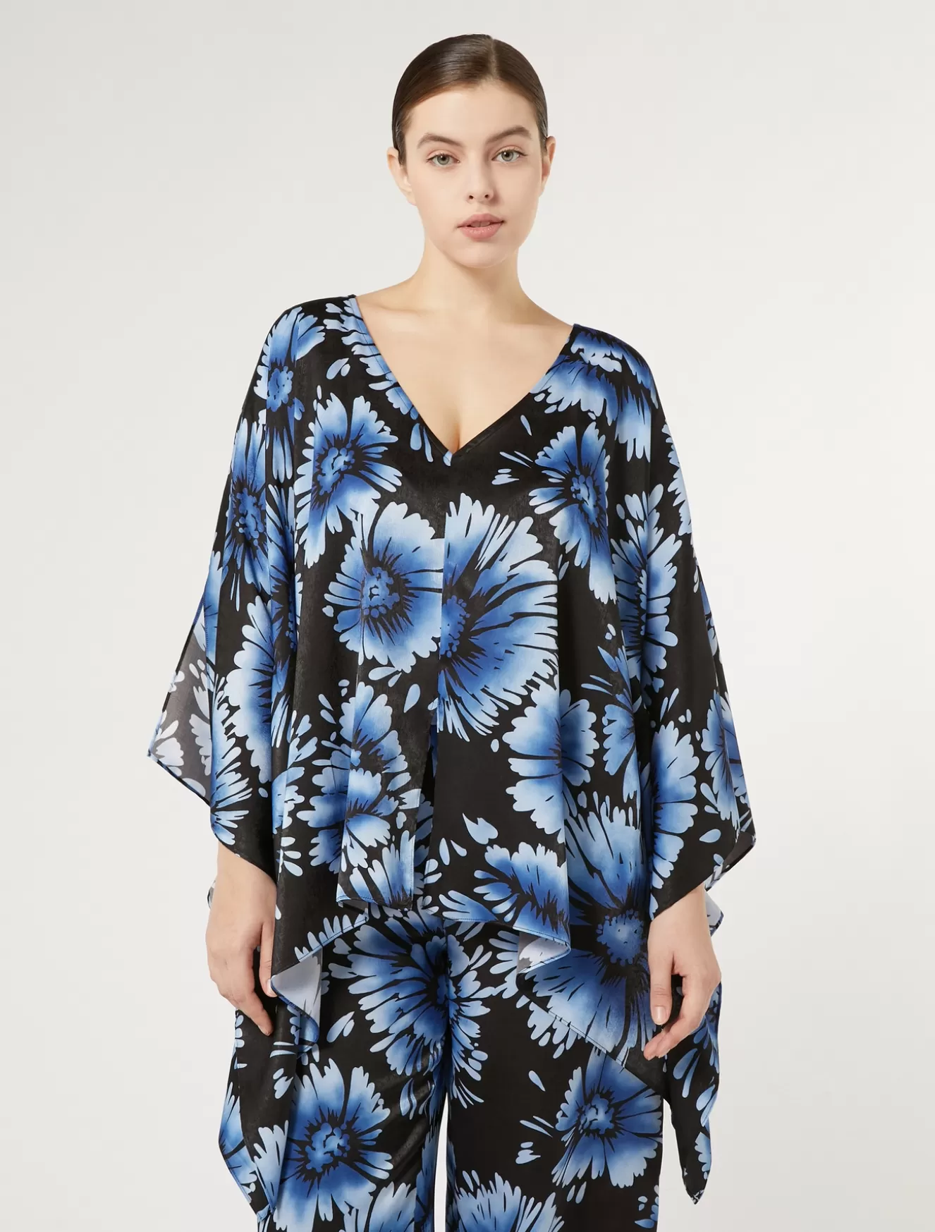 Jacken | Blusen<Marina Rinaldi Poncho aus bedrucktem Satin SCHWARZ