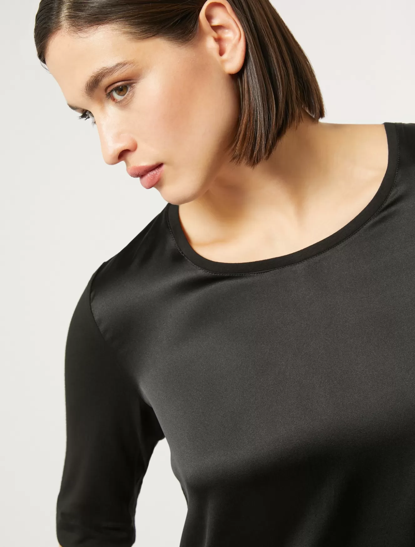 Tops & T-shirts<Marina Rinaldi T-Shirt aus Jersey und Satin SCHWARZ